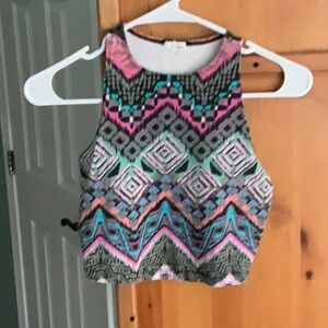 Crop top